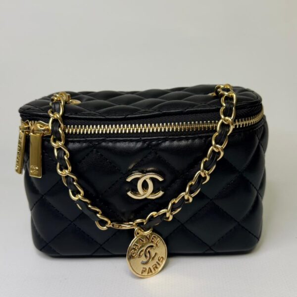 Siyah Kapitone Zincir Detaylı Mini Çanta