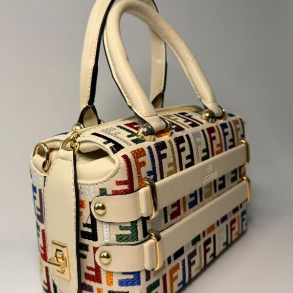 Fendi Baguette Logo Jakarlı Renkli Çanta