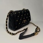 GUESS ZIMBALI ÇAPRAZ ASKILI OMUZ  ÇANTASI - SİYAH - Görsel 2