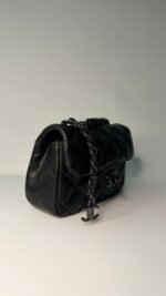 Chanel Mini Kapaklı Detaylı Omuz Çantası - Görsel 2