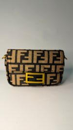 Baguette Fendi Desenli Omuz Çantası